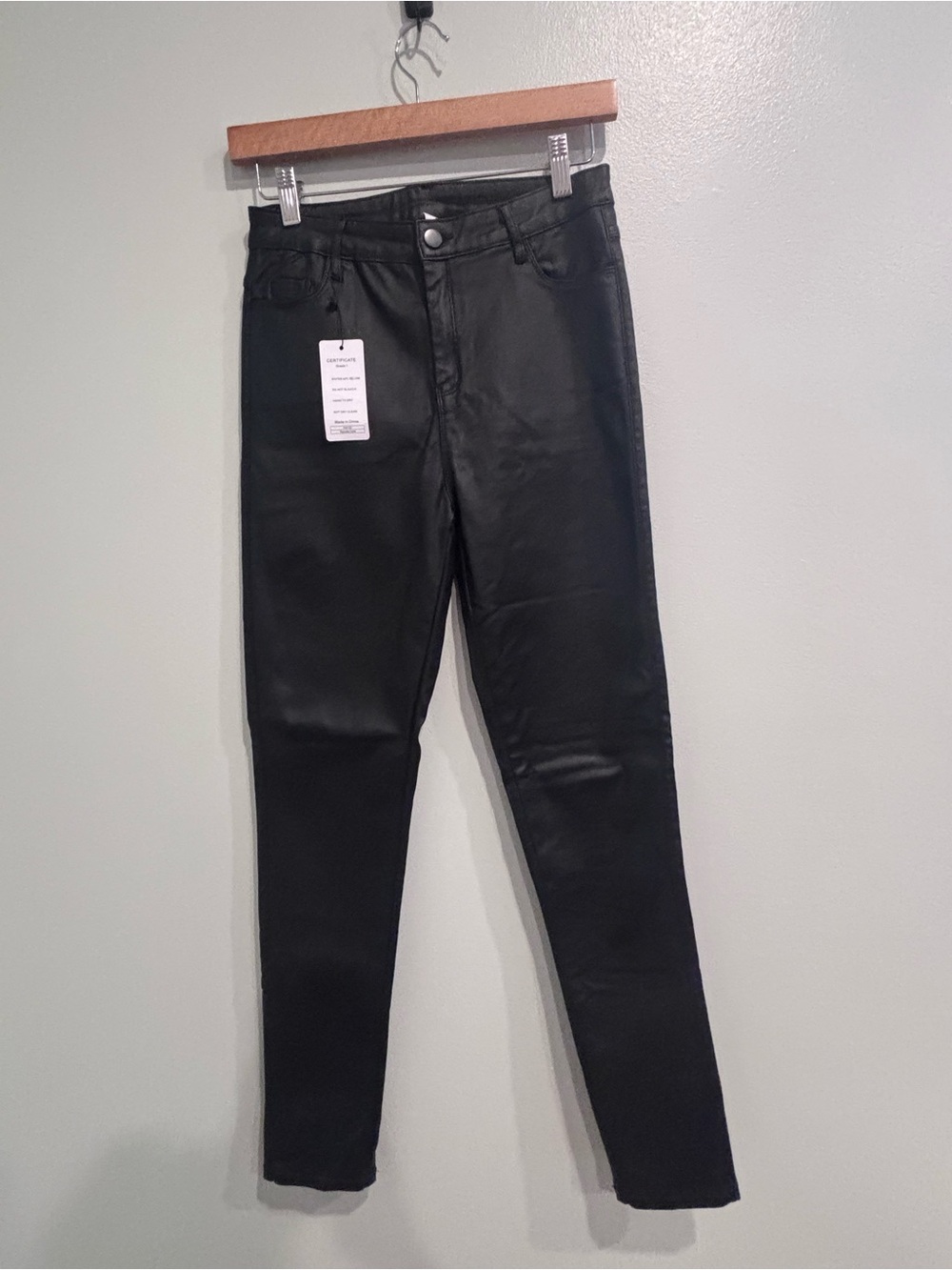 Boutique NWT S/M Black Faux-Leather/Coated lined Skinny pants